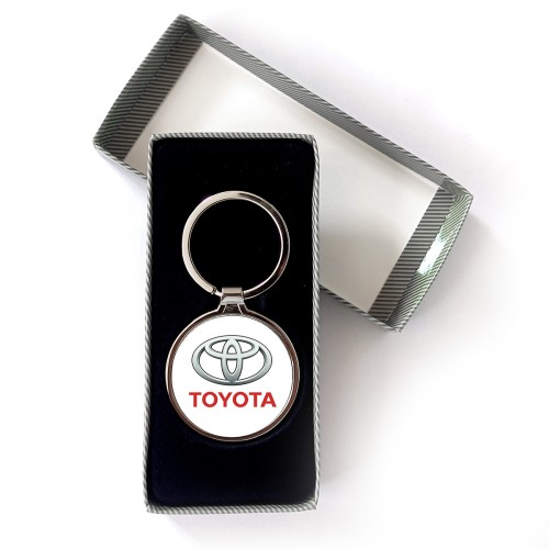 Метален ключодържател Toyota - символ на японската надеждност Метален ключодържател Toyota - символ на японската надеждност